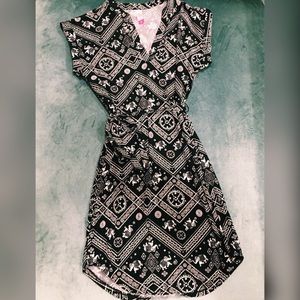 NO BOUNDARIES Black Elephant Print Shift Dress